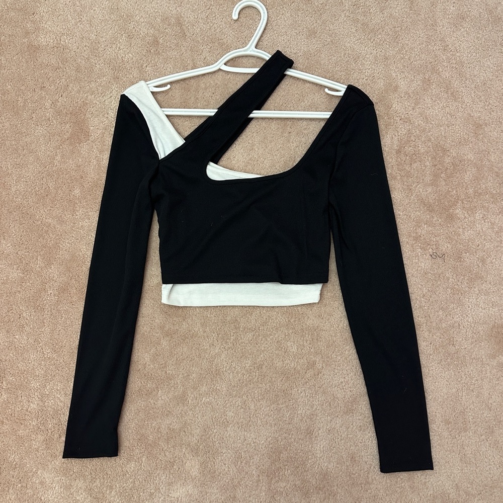 SHEIN Black and White Asymmetrical Crop Top